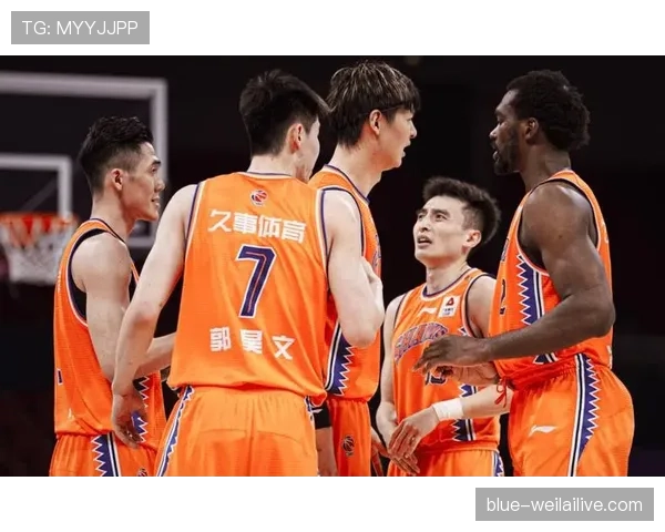 篮球比赛中双方同时犯规怎么判罚？解读最新规则下的处理原则
